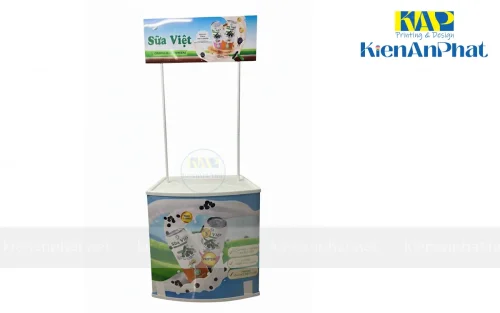 Quầy bán hàng di động giới thiệu sản phẩm sữa