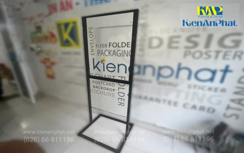 In standee trong nhà, standee ngoài trời chân sắt tại hcm