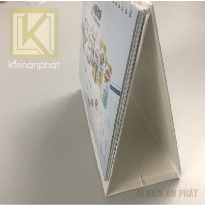 in lịch để bàn chữ A