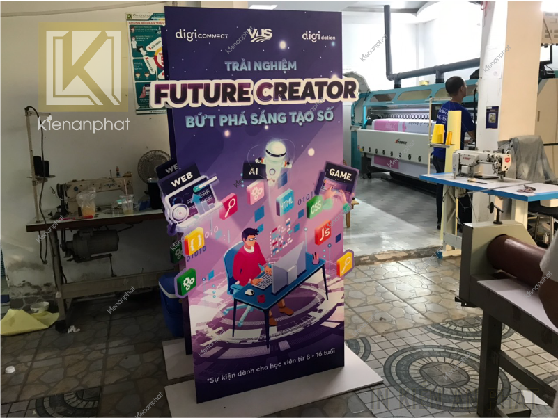 Standee Formex - Giải pháp quảng cáo đa năng