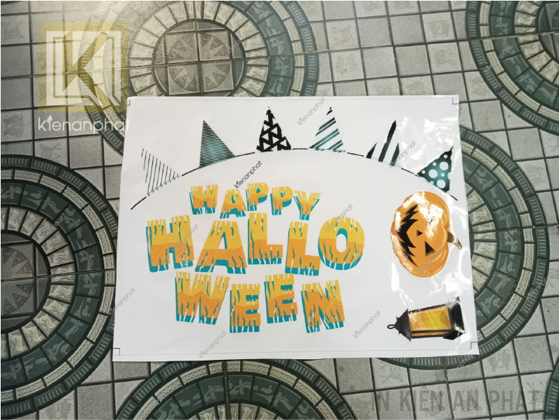 Trang trí background lễ halloween bằng pp cán format và decal