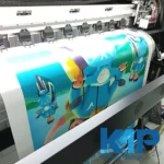 So sánh standee chữ x và banner cuốn