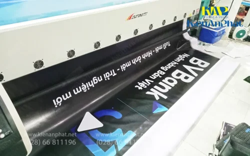 In hiflex làm background cho ngân hàng tại in Kiến An Phát